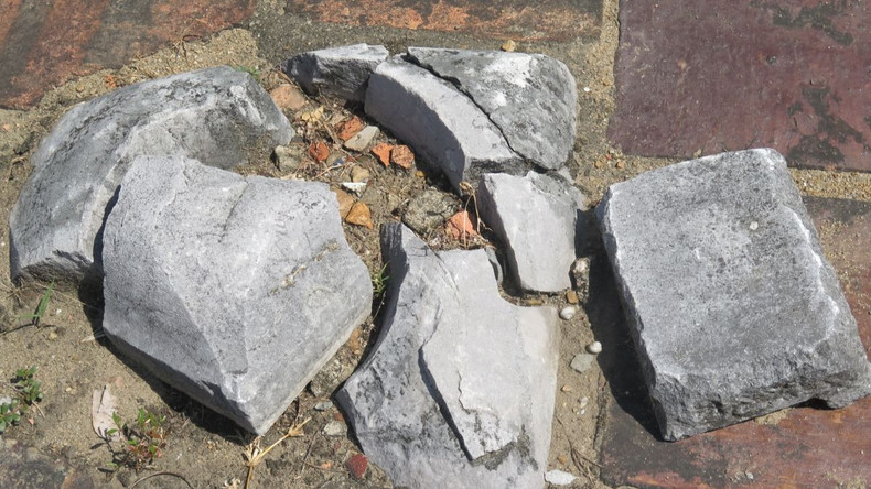 En 1947, la guerre a complètement détruit ce monument, ne laissant que les fondations. Photo: VOV En 1947, la guerre a complètement détruit ce monument, ne laissant que les fondations. Photo: VOV