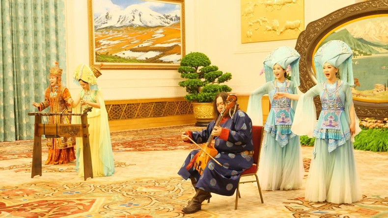 Un spectacle artistique chinois. Photo : nhandan.vn Un spectacle artistique chinois. Photo : nhandan.vn