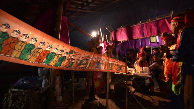 Les divinités selon les croyances des Dao rouges de Mo Vang. Photo : nhandan.vn Les divinités selon les croyances des Dao rouges de Mo Vang. Photo : nhandan.vn