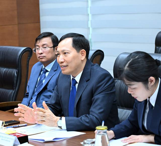 Les deux parties ont souligné le fort potentiel de coopération entre le ministère de la Sécurité publique du Vietnam et le groupe Safran dans les temps à venir. Photo : cand.com.vn Les deux parties ont souligné le fort potentiel de coopération entre le ministère de la Sécurité publique du Vietnam et le groupe Safran dans les temps à venir. Photo : cand.com.vn
