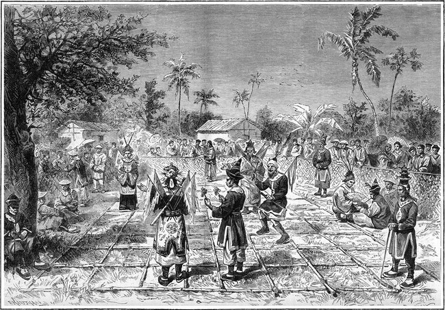 Le jeu d’échecs humains à Saigon (au Sud du Vietnam) il y a plus de 100 ans. Photo : danviet.vn Le jeu d’échecs humains à Saigon (au Sud du Vietnam) il y a plus de 100 ans. Photo : danviet.vn