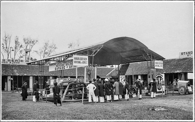 Des ouvriers de la mine de minerai de Cho Diên (commune de Ban Thi, district de Cho Dôn, province de Bac Kan, au Nord du Vietnam) au début du XXe siècle. Photo : danviet.vn Des ouvriers de la mine de minerai de Cho Diên (commune de Ban Thi, district de Cho Dôn, province de Bac Kan, au Nord du Vietnam) au début du XXe siècle. Photo : danviet.vn