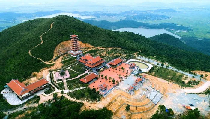 La pagode Dai Tuê est un paysage célèbre de la province de Nghê An (au Centre du Vietnam). Photo: anninhthudo.vn La pagode Dai Tuê est un paysage célèbre de la province de Nghê An (au Centre du Vietnam). Photo: anninhthudo.vn