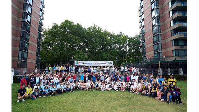 La course d’amitié « ASEAN Fun Run » a réuni près de 300 fonctionnaires et leurs familles. Photo : thoidai.com.vn
