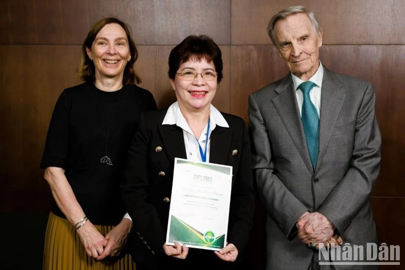 Formation et amélioration de la santé bucco-dentaire mondiale en Finlande ảnh 2 Formation et amélioration de la santé bucco-dentaire mondiale en Finlande ảnh 2
