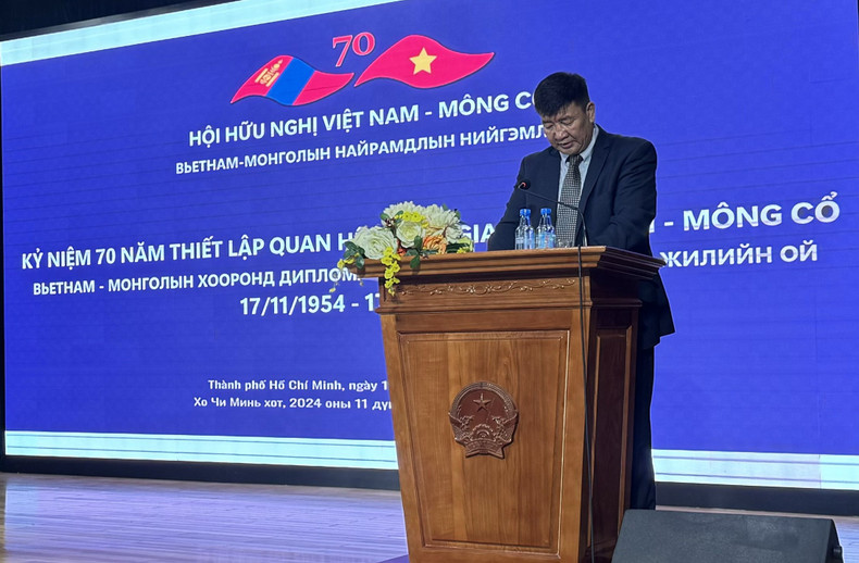L'ambassadeur de Mongolie au Vietnam, Jigjee Sereejav, prend la parole lors de l'événement. Photo : thoidai.com.vn