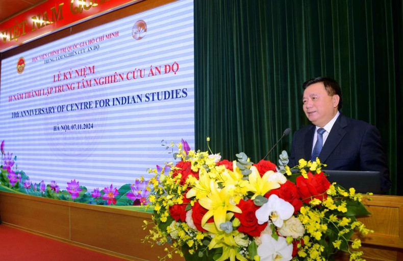 Le directeur de l'Académie nationale de politique Hô Chi Minh, Nguyên Xuân Thang, prononce le discours d'ouverture. Photo : baoquocte.vn Le directeur de l'Académie nationale de politique Hô Chi Minh, Nguyên Xuân Thang, prononce le discours d'ouverture. Photo : baoquocte.vn