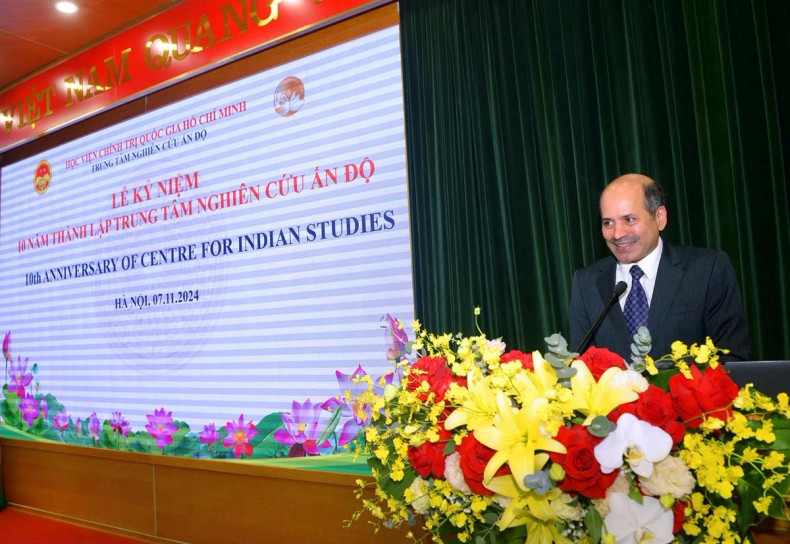 L'ambassadeur de l'Inde au Vietnam, Sandeep Arya, affirme sa confiance dans les perspectives des relations bilatérales. Photo : baoquocte.vn L'ambassadeur de l'Inde au Vietnam, Sandeep Arya, affirme sa confiance dans les perspectives des relations bilatérales. Photo : baoquocte.vn