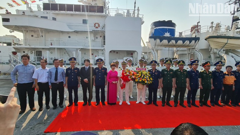 Il s'agit de la première visite au Vietnam d'un navire de la Marine impériale japonaise en 2023. Photo: NDEL Il s'agit de la première visite au Vietnam d'un navire de la Marine impériale japonaise en 2023. Photo: NDEL