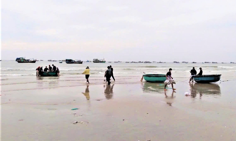 Le kouffa (bateau-panier) est un moyen populaire des pêcheurs locaux pour capturer des fruits de mer.