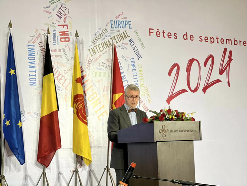 L'ambasadeur de Belgique au Vietnam, Karl Van den Bossche a réaffirmé la coopération étroite de l’« Équipe belge », comprenant la Délégation de Wallonie-Bruxelles et l’Ambassade de Belgique au Vietnam. Photo : baoquocte.vn