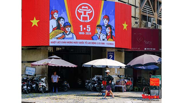 Grâce à une préparation minutieuse, la ville de Hanoï s’attend à accueillir de nombreux touristes nationaux et étrangers pendant ces vacances et dans les temps à venir. Photo : toquoc.vn Grâce à une préparation minutieuse, la ville de Hanoï s’attend à accueillir de nombreux touristes nationaux et étrangers pendant ces vacances et dans les temps à venir. Photo : toquoc.vn