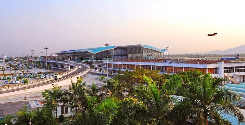 L'aéroport international de Dà Nang a également atteint le « Top 10 des aéroports les plus améliorés au monde » en 2020. Photo: nhandan.vn