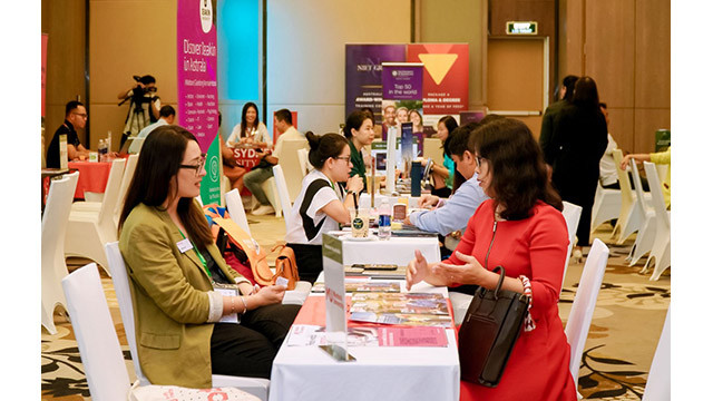 Le programme « Promotion de l’éducation et de la cuisine australiennes » réunit des représentants de 25 écoles et établissements de formation de premier plan australiens. Photo: thoidai.com.vn