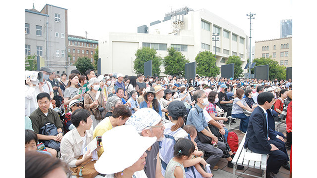 De nombreux habitants de la province de Kanagawa en particulier et du Japon en général sont venues assister au spectacle. Photo : bvhttdl.gov.vn De nombreux habitants de la province de Kanagawa en particulier et du Japon en général sont venues assister au spectacle. Photo : bvhttdl.gov.vn