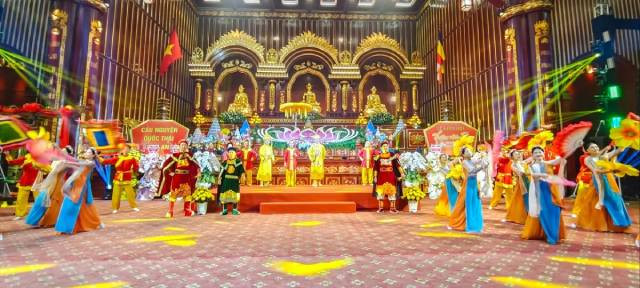 Le festival printanier de Yên Tu. Photo : VOV,vn Le festival printanier de Yên Tu. Photo : VOV,vn