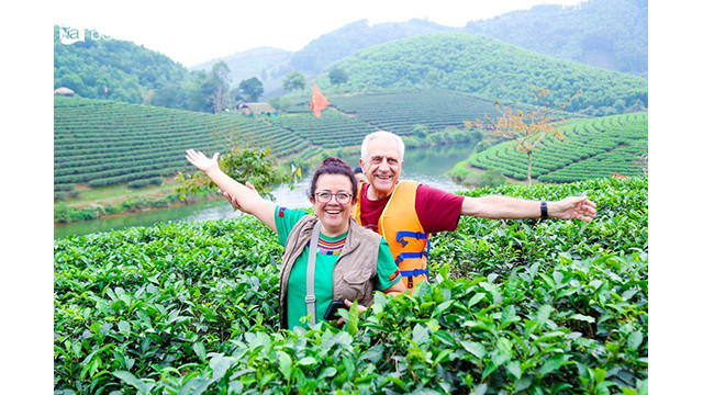 Ils plongent dans un paysage naturel poétique. Photo : Dinh Tuyên/baonghean.vn Ils plongent dans un paysage naturel poétique. Photo : Dinh Tuyên/baonghean.vn