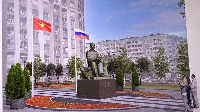 La statue du Président Hô Chi Minh à Saint-Pétersbourg. Photo : NDEL.