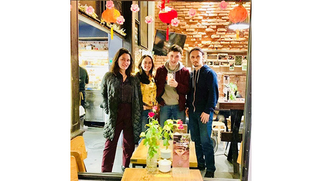 Les familles des deux côtés se rendent souvent visite et leurs enfants retournent au Vietnam pour rencontrer leurs parents paternels. Photo: baoquocte.vn