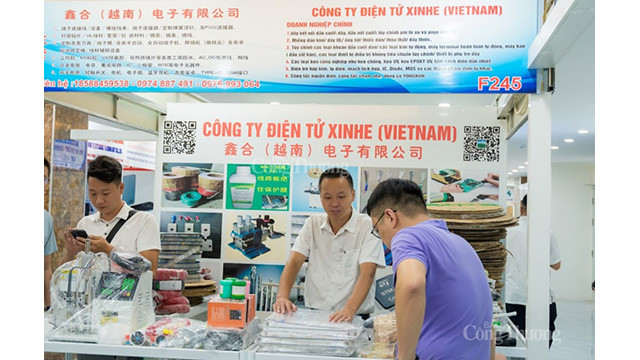 Selon les représentants de nombreuses entreprises chinoises, le Vietnam était également attrayant pour les investisseurs étrangers, car il a attiré les entreprises électroniques parmi les 500 plus grandes entreprises mondiales pour venir investir. Photo: congthuong.vn