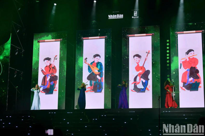 La promotion de la culture vietnamienne à travers les meilleures musiques du monde est la direction du projet Good Morning Vietnam. Photo : nhandan.vn La promotion de la culture vietnamienne à travers les meilleures musiques du monde est la direction du projet Good Morning Vietnam. Photo : nhandan.vn