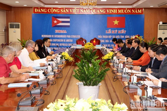 Vue de la séance de travail. Photo : nhandan.vn Vue de la séance de travail. Photo : nhandan.vn