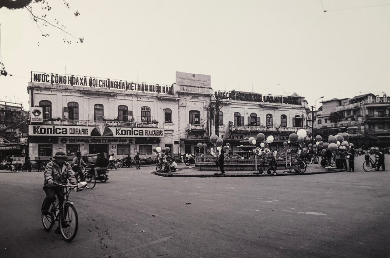 La place Dông Kinh Nghia Thuc. Photo : Andy Soloman. La place Dông Kinh Nghia Thuc. Photo : Andy Soloman.