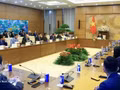 Le vice-président de l’Assemblée nationale du Vietnam, Nguyen Hong Dien, reçoit la délégation du Conseil mondial de l’énergie éolienne. Photo : VNA.