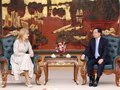 Le vice-Premier ministre vietnamien Ho Quoc Dung reçoit à Hanoï Mme Ekaterina Zaharieva, commissaire européenne chargée de la Recherche, des Start-up et de l’Innovation. Photo : VNA.