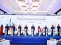 Le dirigeant vietnamien To Lam et des délégués ont participé à la cérémonie commémorant les 35 ans de liaisons aériennes et touristiques entre le Vietnam et l'Australie. Photo : VNA.
