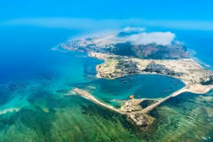 Ly Son est une petite île située à environ 30 km au large de la province de Quang Ngai. D’une superficie totale de seulement dix kilomètres carrés, elle est la plus grande île d’un petit archipel. Elle est davantage connue en tant que « Royaume des ails et des oignons ». Photo : tienphong.vn