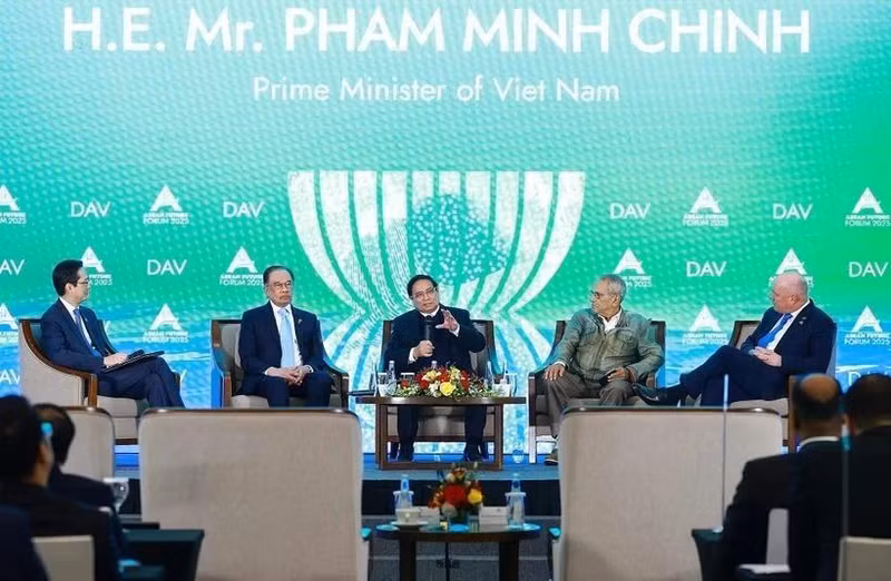 Lors de la plénière de haut niveau du 2e Forum sur l'avenir de l'ASEAN (AFF) 2025. Photo : VNA 