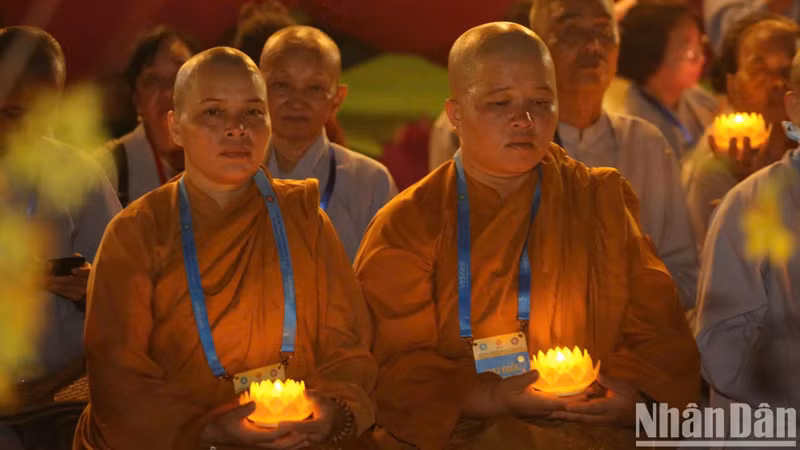 Le Vietnam accueille la Journée du Vesak 2025 sous le signe de la paix ảnh 2 Le Vietnam accueille la Journée du Vesak 2025 sous le signe de la paix ảnh 2