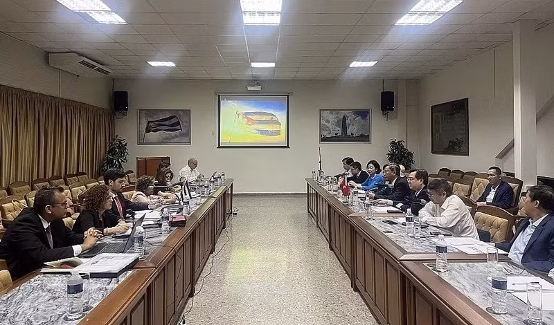 Vue générale de la 41e session du Comité intergouvernemental Vietnam - Cuba, le 11 avril à la Havane. Photo: VNA.