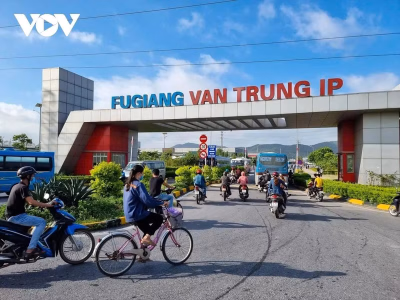 En février 2025, la province de Bac Giang (au nord) a gagné plus de 65 700 milliards de dôngs grâce à la production industrielle. Photo: VOV.