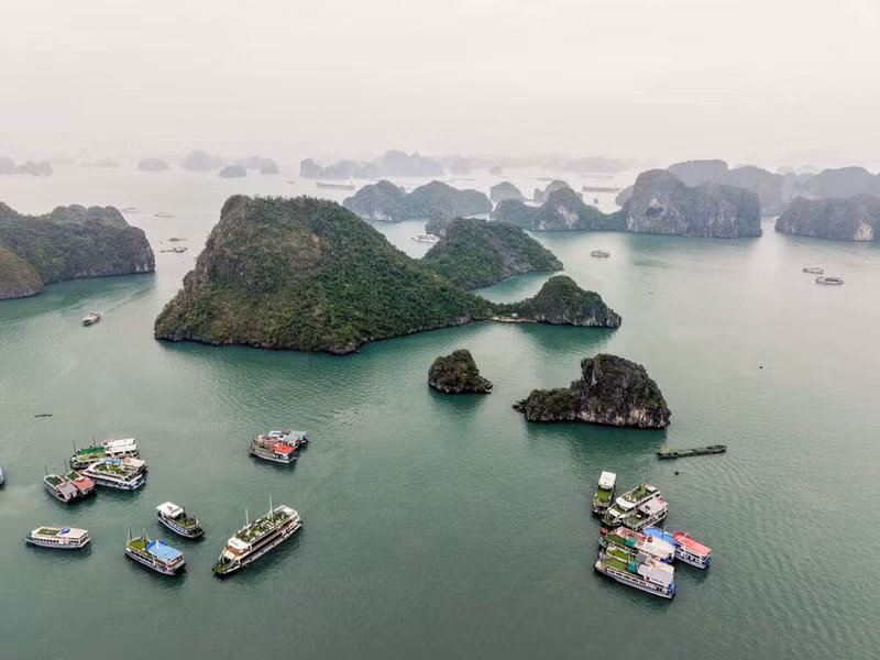 La baie de Ha Long est reconnue patrimoine naturel mondial par l’UNESCO en 1994 et 2000. Photo : VNA.