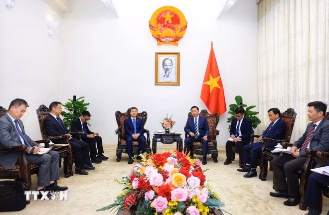 Le Vietnam salue l'engagement des entreprises chinoises dans les projets de TGV ảnh 1 Le Vietnam salue l'engagement des entreprises chinoises dans les projets de TGV ảnh 1