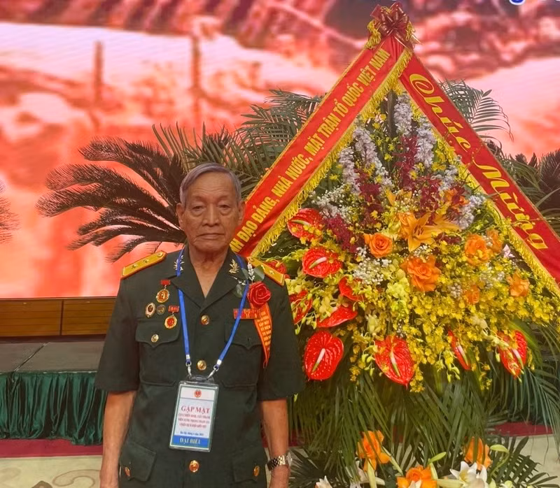 Le vétéran Nguyên Duc Nôi, à Hanoi, le 23 avril 2024. Photo : VNA Le vétéran Nguyên Duc Nôi, à Hanoi, le 23 avril 2024. Photo : VNA