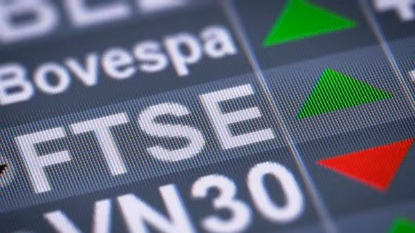 S'il est transformé en marché émergent, le marché boursier vietnamien attirera des flux de capitaux plus importants, plus stables et plus diversifiés de la part des investisseurs étrangers. 