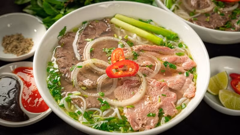 Le "phở", un plat emblématique de la cuisine vietnamienne. Photo : toquoc.vn
