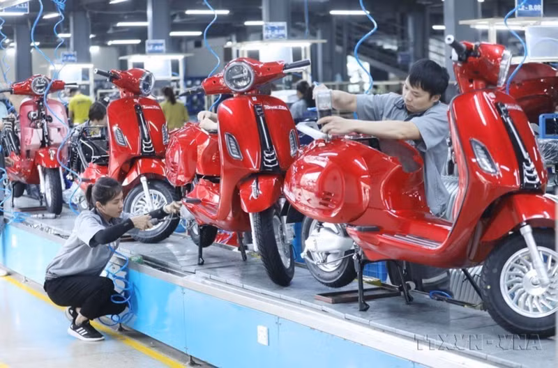 Le Vietnam s’est distingué comme l’une des économies à la croissance la plus rapide de la région d’Asie de l’Est-Pacifique en 2024. Photo: VNA.