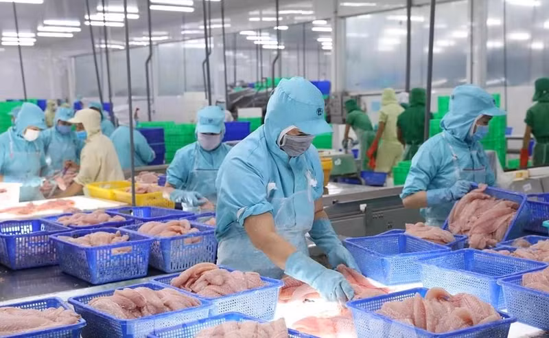 Le Vietnam dépend largement du commerce international, les exportations représentant 90% du PIB du pays. Photo : VNA. 