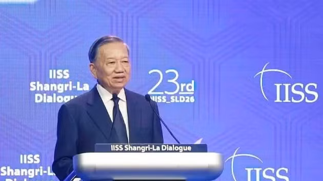 Le secrétaire général du Comité central du Parti communiste du Vietnam et président de la République To Lam lors du Dialogue Shangri-La, tenue à Singapour. Photo : VNA.