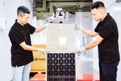 Le Centre de services de données et d'intelligence artificielle de Viettel exploite un système de supercalculateur et développe un modèle d'IA vietnamien. Photo : NDEL.