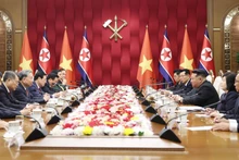 Entretien à Pyongyang entre le secrétaire général du Parti communiste du Vietnam, To Lam et le secrétaire général du Parti du travail de Corée et président de la Commission des affaires d’État de la RPDC, Kim Jong Un. Photo : VNA