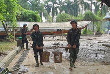 Solidarité entre l’armée et la population en pleine saison des crues à Thai Nguyen