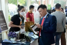 Les individus peuvent ainsi s’intégrer plus profondément aux chaînes de valeur modernes, au-delà des activités de petite échelle. Photo : VNA.