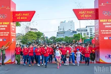 Da Nang en rouge : plus de 38 000 participants à la Journée de course olympique
