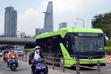 La feuille de route de la « verdisation » des transports publics. Photo d'illustration/LĐO.