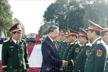 Le secrétaire général To Lam à la cérémonie de célébration du 80ᵉ anniversaire de la fondation de la force armée de la Zone militaire 9 